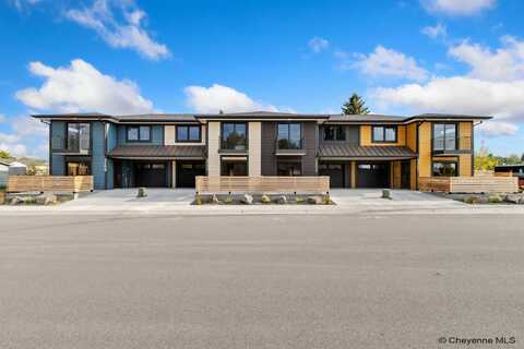 3203 CHEYENNE ST, Cheyenne, WY 82001