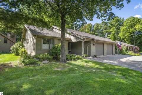 6471 MISSION RIDGE, TRAVERSE CITY, MI 49686