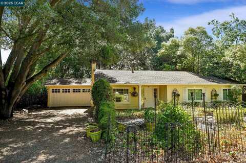 16 Stanley Ct, Lafayette, CA 94595