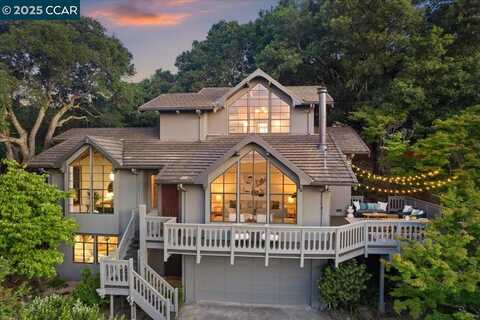 357 El Toyonal, Orinda, CA 94563