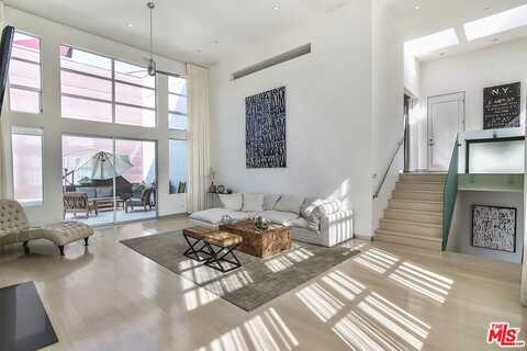711 WESTBOURNE DR, WEST HOLLYWOOD, CA 90069