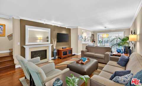 913 17th St, Santa Monica, CA 90403