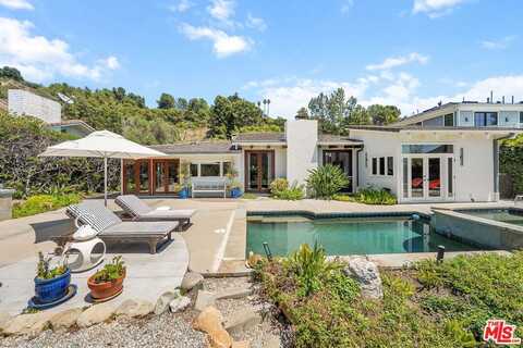 2529 Pesquera Dr, Los Angeles, CA 90049