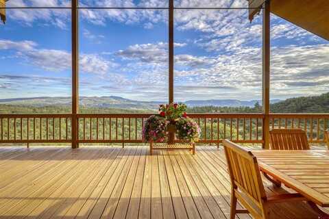 1100 Soaring Eagle Court, Chromo, CO 81128