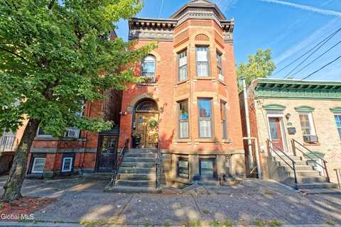 301 8th Street, Troy, NY 12180