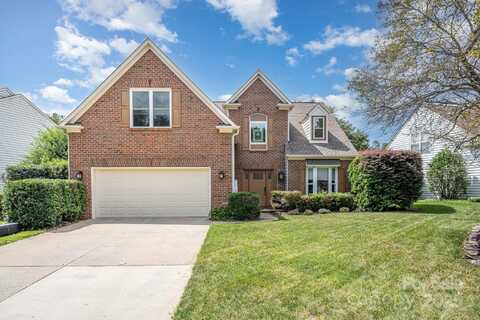 8833 Fieldcroft Drive, Charlotte, NC 28277