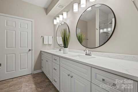 3204 Margellina Drive, Charlotte, NC 28210