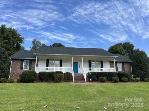 105 Winding Creek Drive, Morganton, NC 28655
