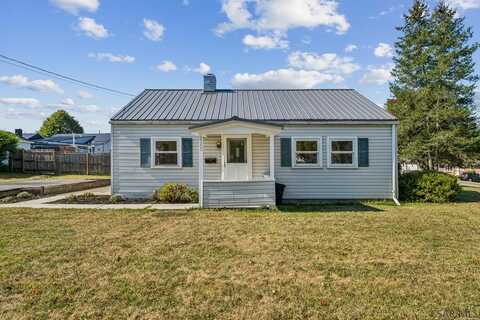 225 Westgate Dr., Johnstown, PA 15905