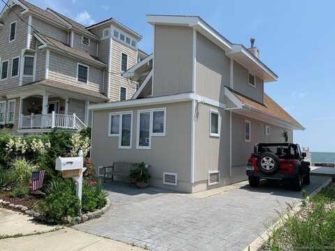 163 Hillside Avenue, Milford, CT 06460