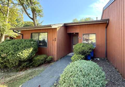 519 Asbury Ridge, Shelton, CT 06484