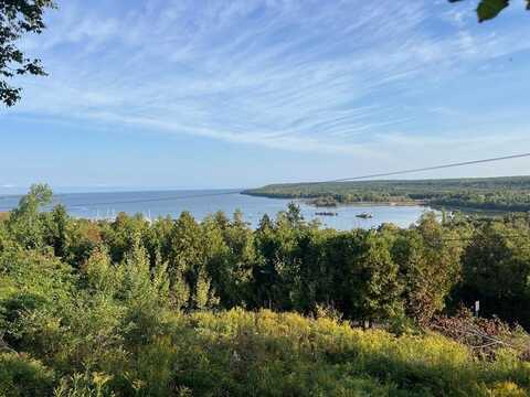 4142 Bluff Cr, Fish Creek, WI 54212