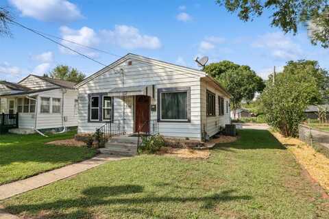 2510 Maple Street, Des Moines, IA 50317
