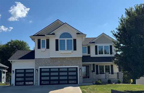 1405 Capital View Drive, Pleasant Hill, IA 50327