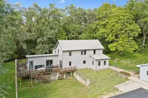920 Roosevelt, Dubuque, IA 52001