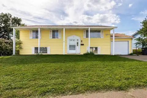 2575 Crissy, Dubuque, IA 52001