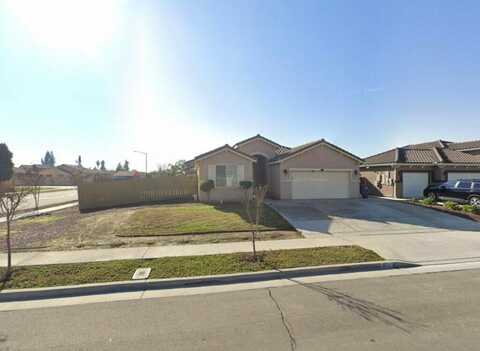 15635 El Mar Avenue W, Kerman, CA 93630