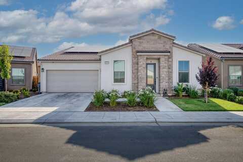 2676 Janice Avenue N, Fresno, CA 93737