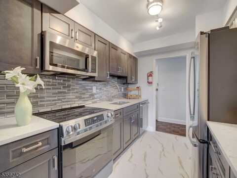 377 S Harrison St, East Orange, NJ 07018