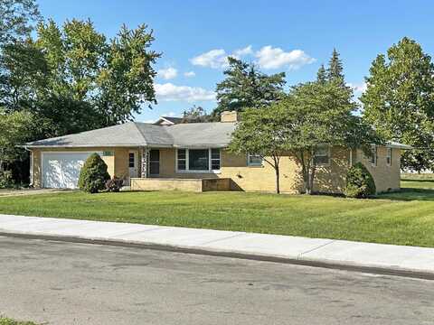 13715 North Street, Grabill, IN 46741