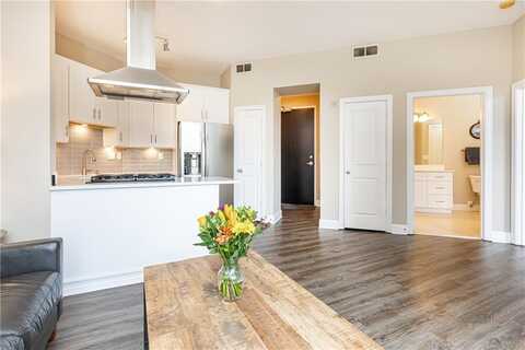 2626 Peachtree Road NW, Atlanta, GA 30305