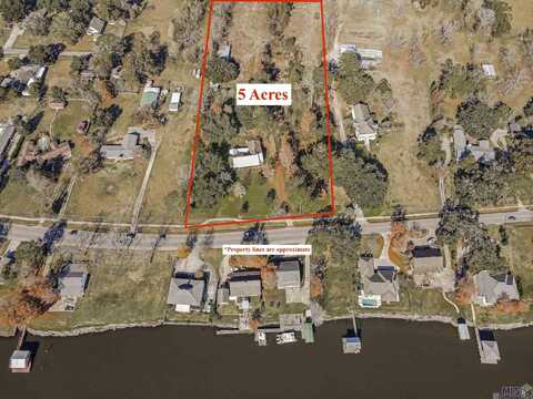 1304 False River Dr, New Roads, LA 70760
