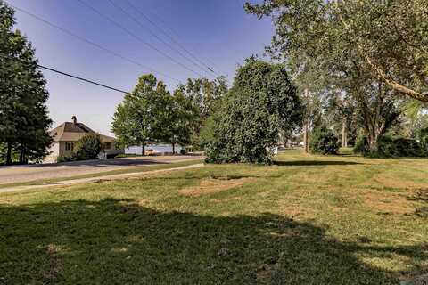 1304 False River Dr, New Roads, LA 70760