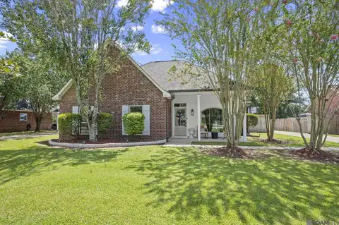 8062 Wolf Creek Place, Denham Springs, LA 70726