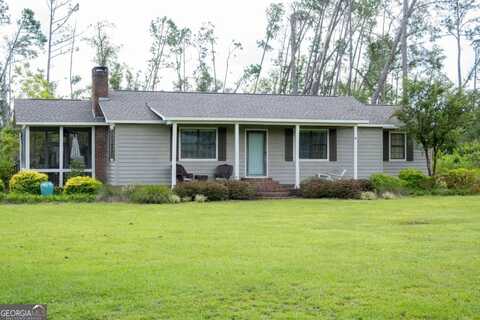 371 Burketts Ferry, Hazlehurst, GA 31539