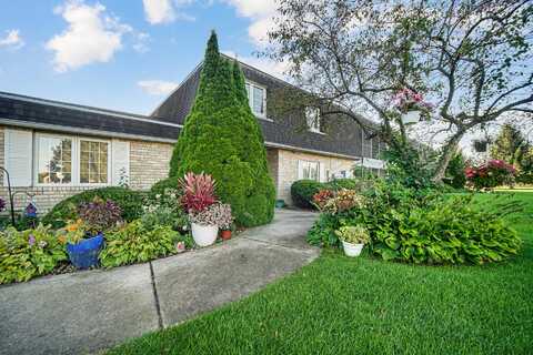631 Hidden Oak Trail, Hobart, IN 46342