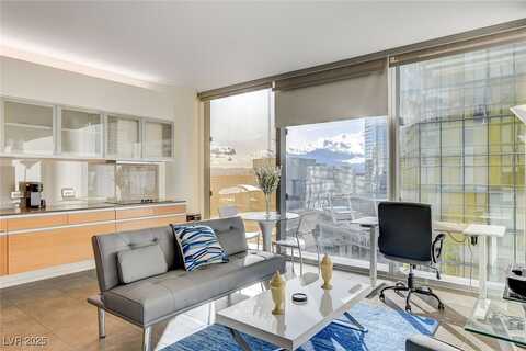 3722 Las Vegas Boulevard, Las Vegas, NV 89158