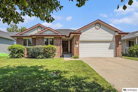5200 Betty Lou Boulevard, Lincoln, NE 68516