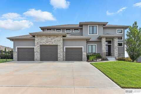 18716 Hampton Drive, Omaha, NE 68136