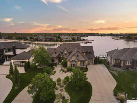 612 S 249 Circle, Waterloo, NE 68069