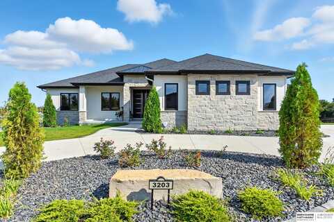 3203 S 206 Street, Elkhorn, NE 68022