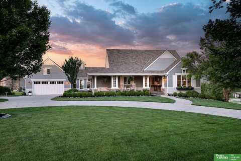 7603 N 124th Street, Omaha, NE 68142