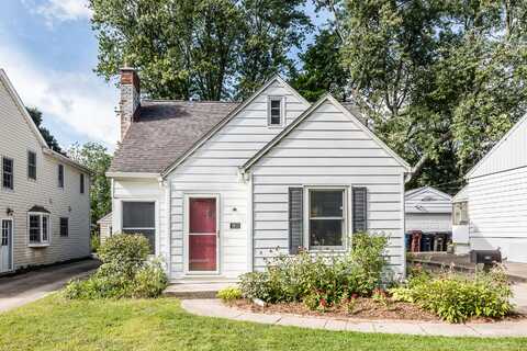 1621 South Boulevard, Ann Arbor, MI 48104