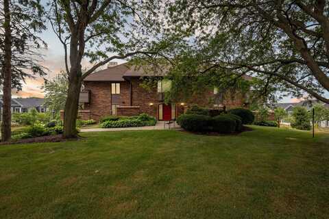 3181 Charlevoix Drive SE, Grand Rapids, MI 49546