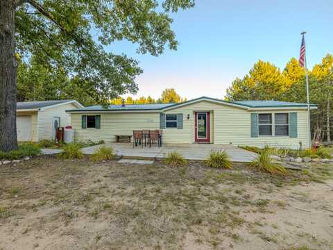 11066 Cottonwood Road, Paris, MI 49338