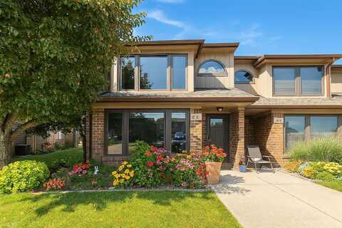 222 Harbor Drive, Ludington, MI 49431