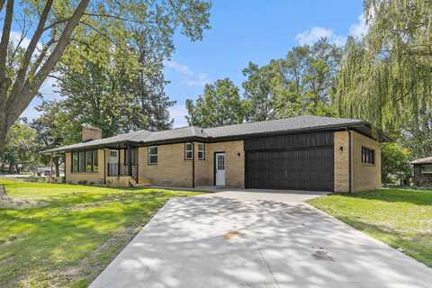 4761 Kalamazoo Avenue SE, Kentwood, MI 49508