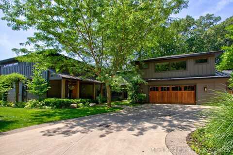 3192 Beach Trail Drive, Saugatuck, MI 49453
