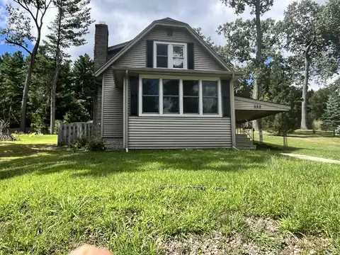 352 Oakwood Ave, Jackson, MI 49203