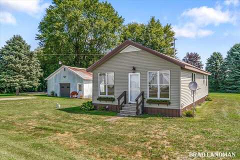 2055 2ND Street, Shelbyville, MI 49344