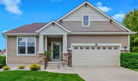 6773 Windflower Way, Norton Shores, MI 49444
