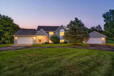 8118 Timpson Avenue SE, Alto, MI 49302