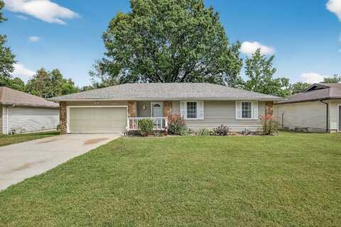 3640 S Hillcrest Avenue, Springfield, MO 65807
