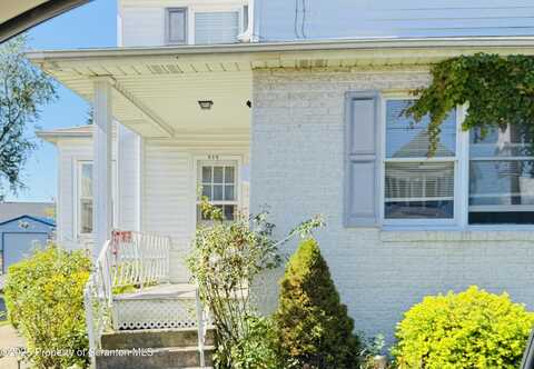 608 Oak Street, Old Forge, PA 18518