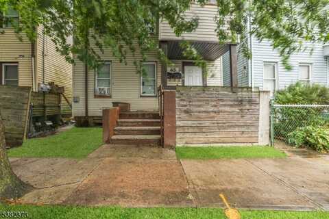 65 N 1St St, Paterson, NJ 07522