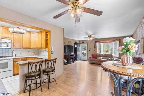 150 Worth St, Woodbridge, NJ 08830